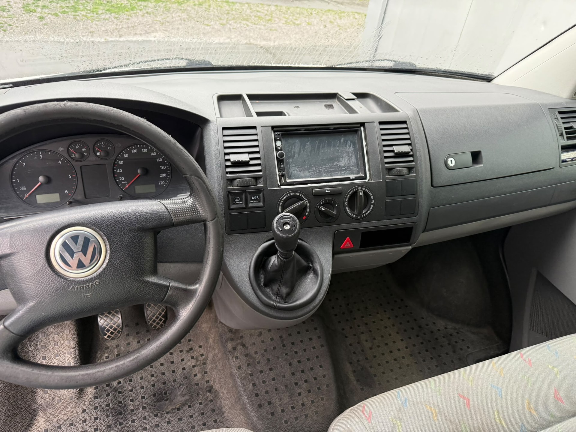 VW T5 1.9 TDI PD-image-8