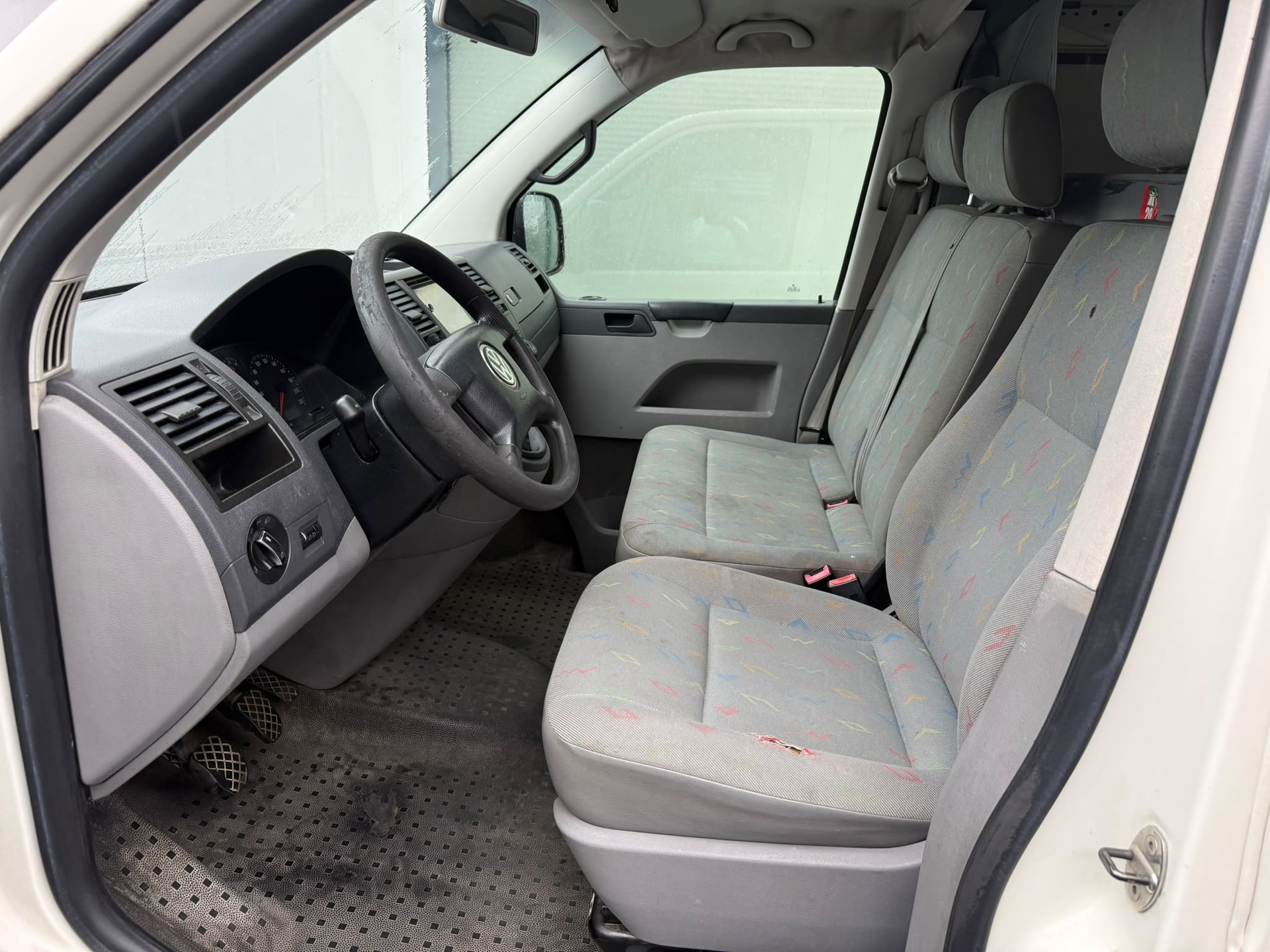 VW T5 1.9 TDI PD-image-7