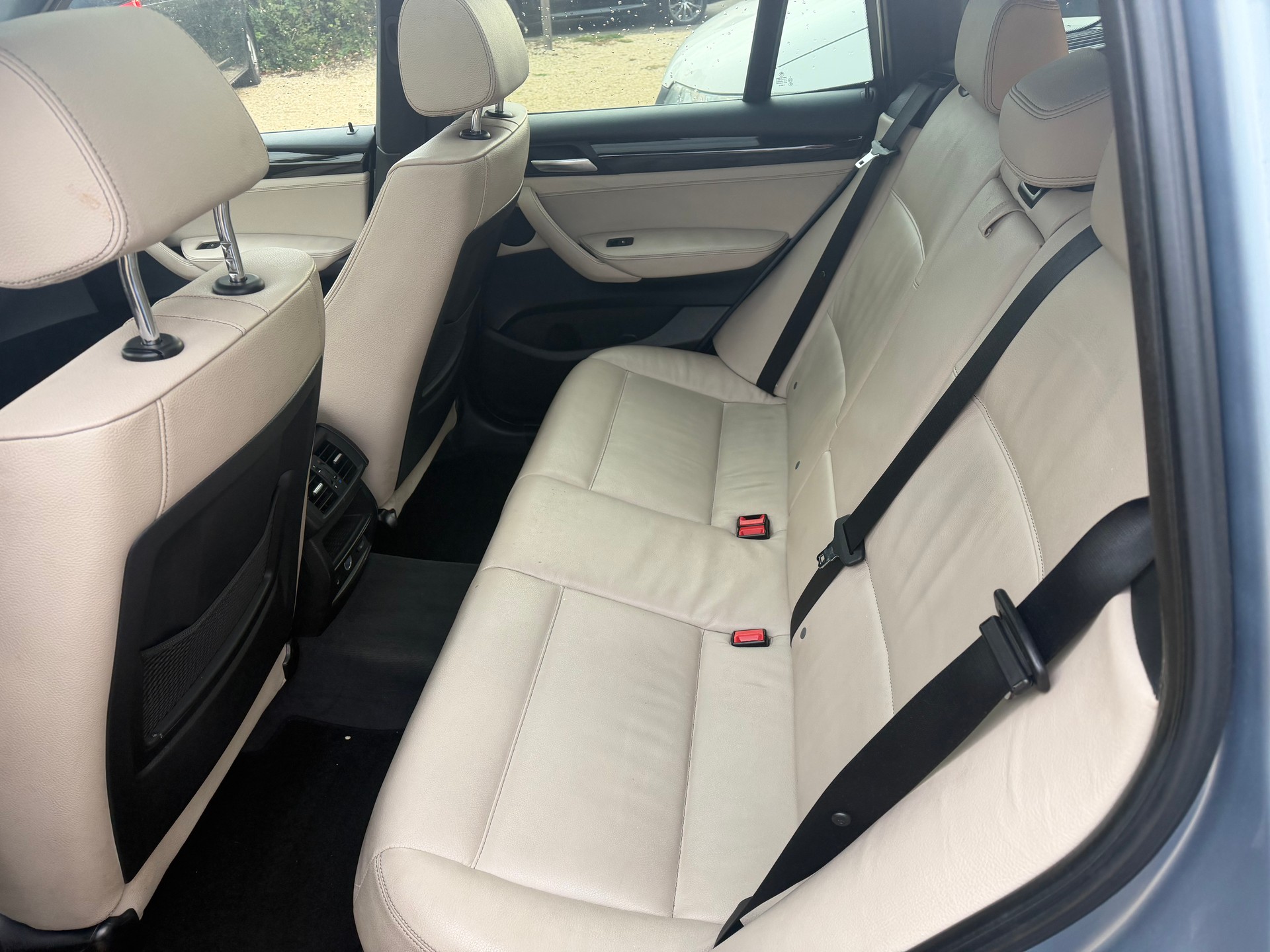 BMW X3 xDrive 35i Steptronic-image-12