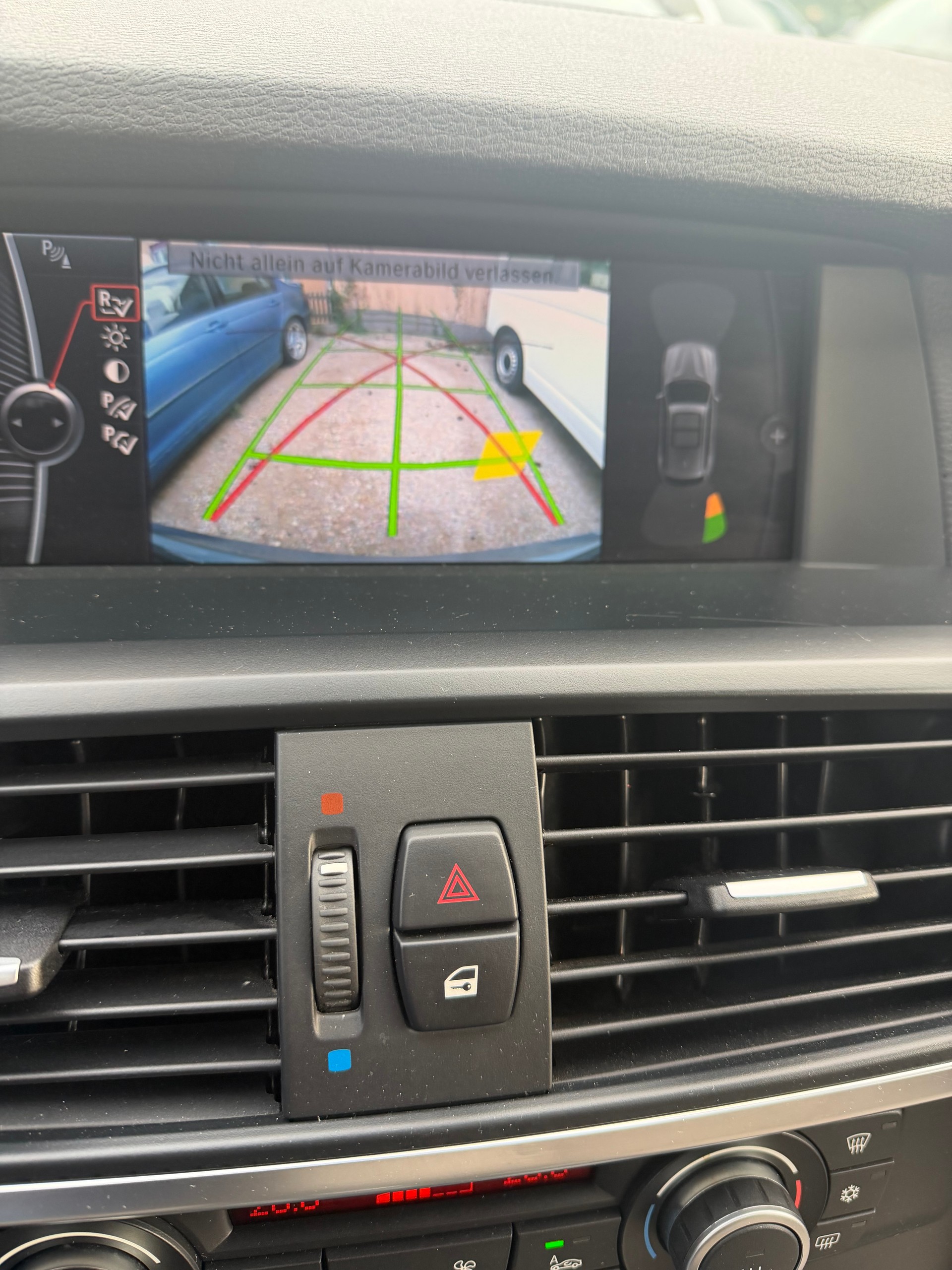 BMW X3 xDrive 35i Steptronic-image-15