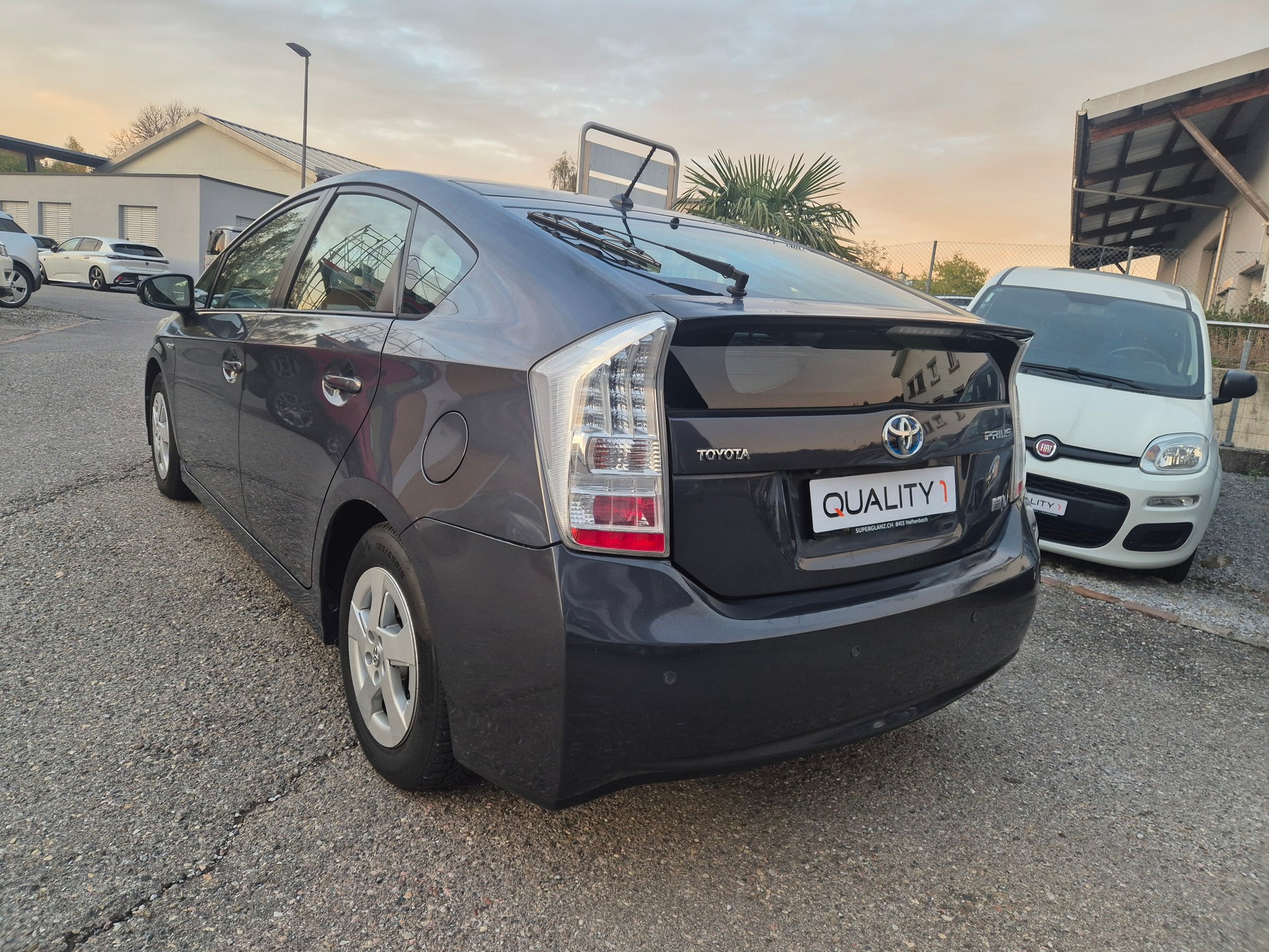 TOYOTA Prius 1.8 16V HSD Sol Premium-image-15
