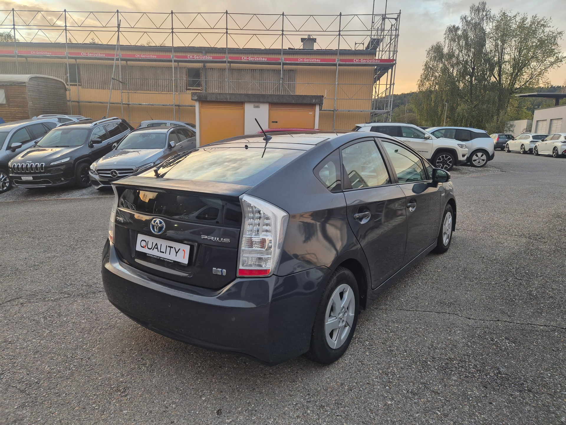 TOYOTA Prius 1.8 16V HSD Sol Premium-image-2