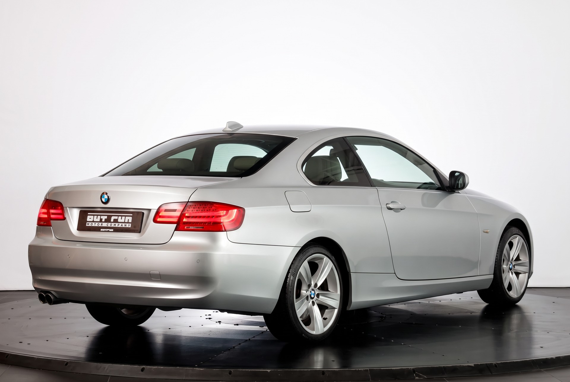 BMW 330d xDrive Coupé Steptronic Pack M Sport • Cuir Dakota • Toit ouvrant-image-8