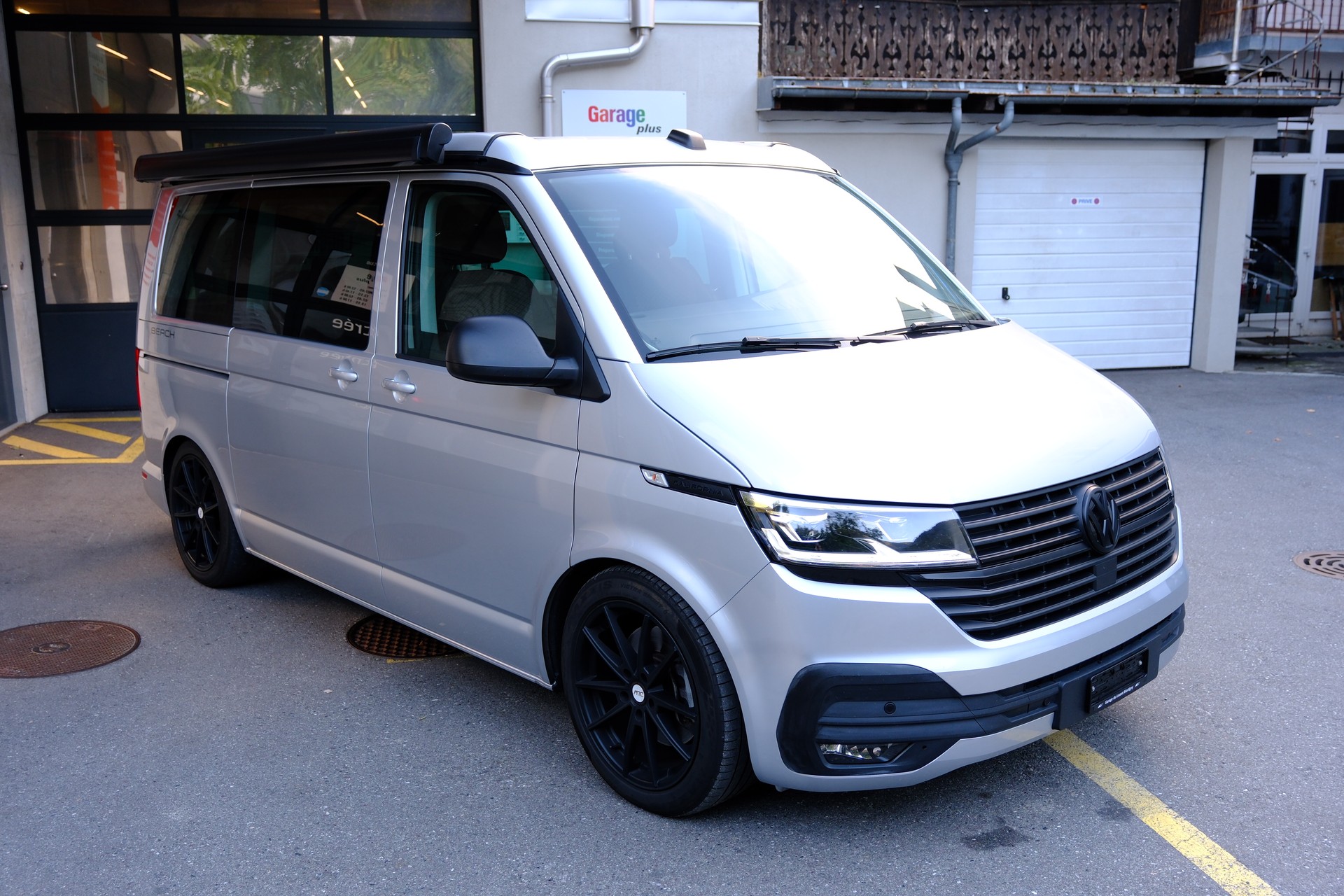 VW T6.1 California 2.0 TDI Beach Liberty 4Motion DSG-image-1