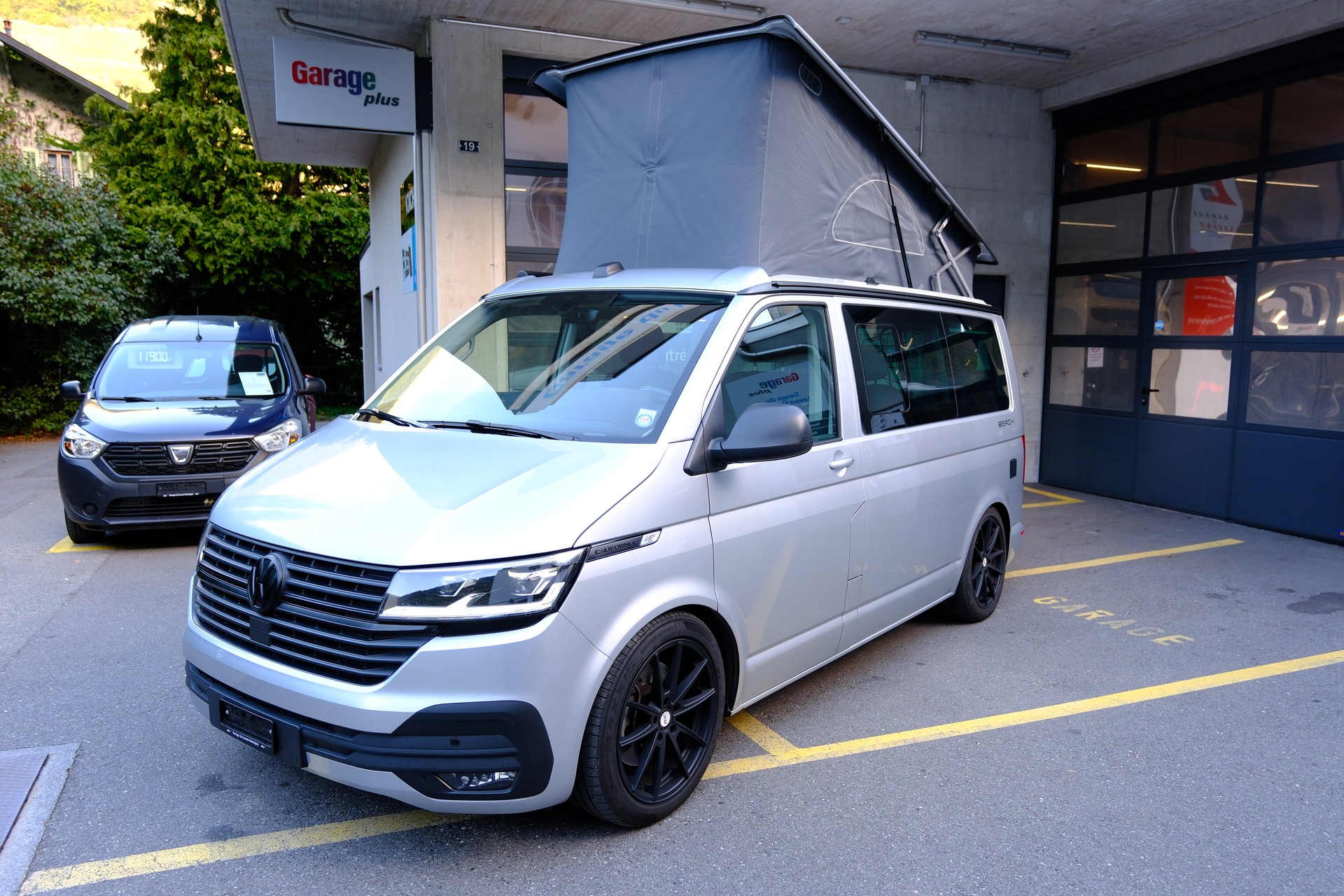 VW T6.1 California 2.0 TDI Beach Liberty 4Motion DSG-image-2