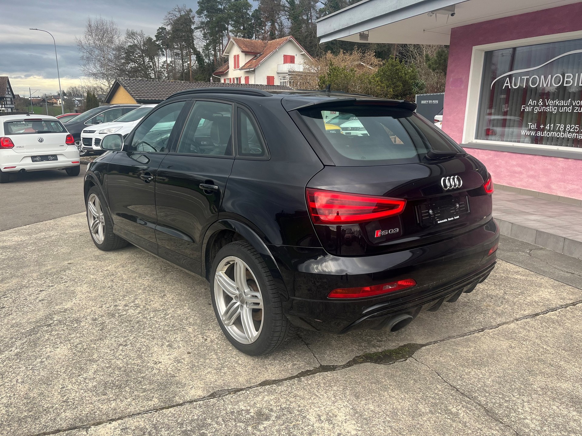 AUDI RS Q3 2.5 TFSI quattro S-tronic-image-4
