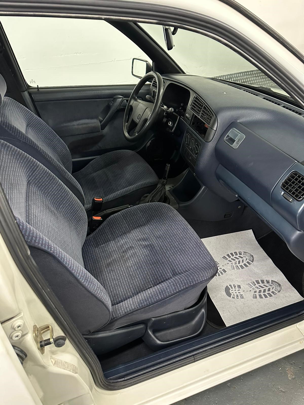 VW Golf 1800 Super G (CL)-image-17