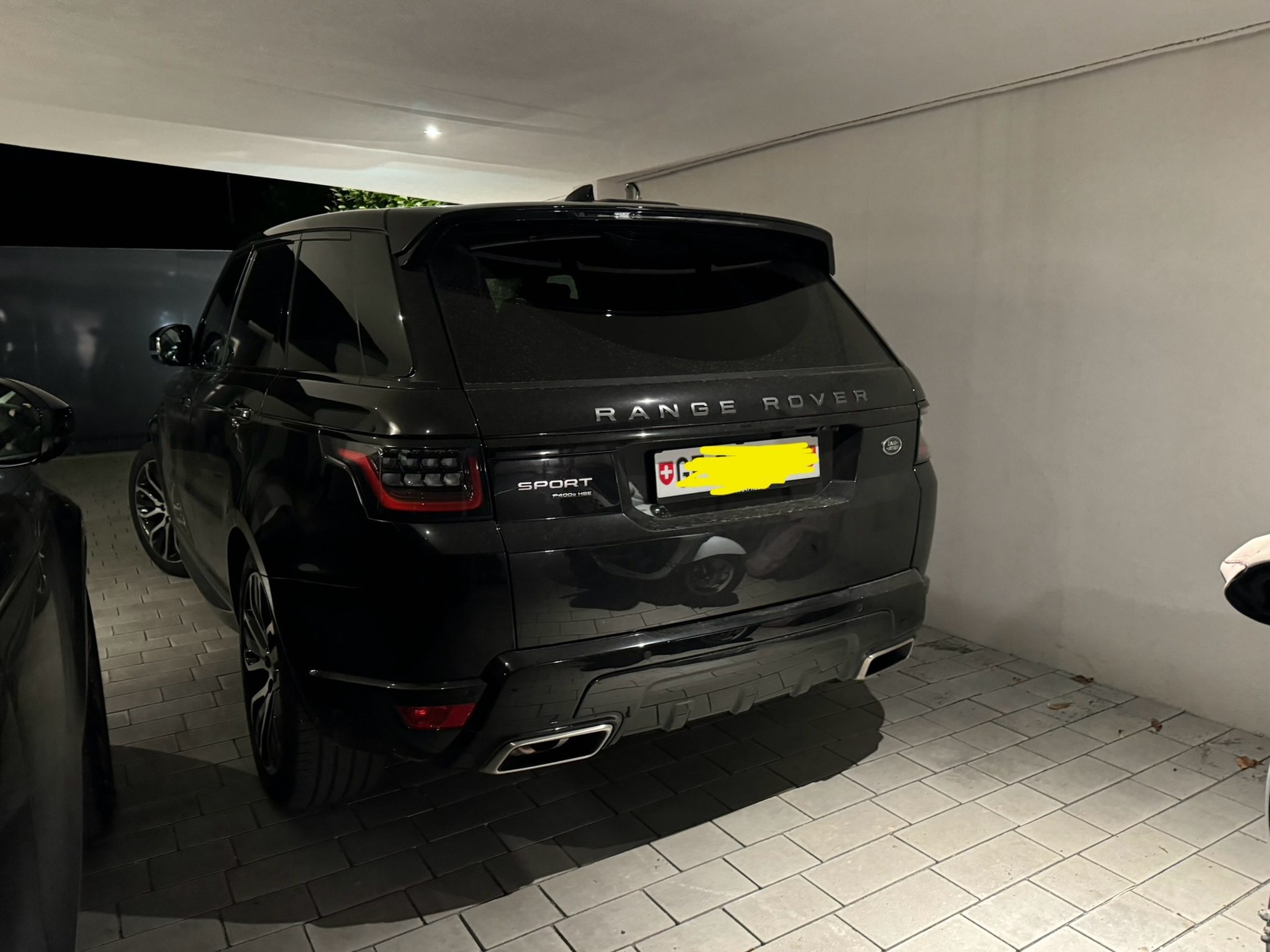 LAND ROVER Range Rover Sport P400e 2.0 I4 PHEV HSE Dynamic Aut.-image-4