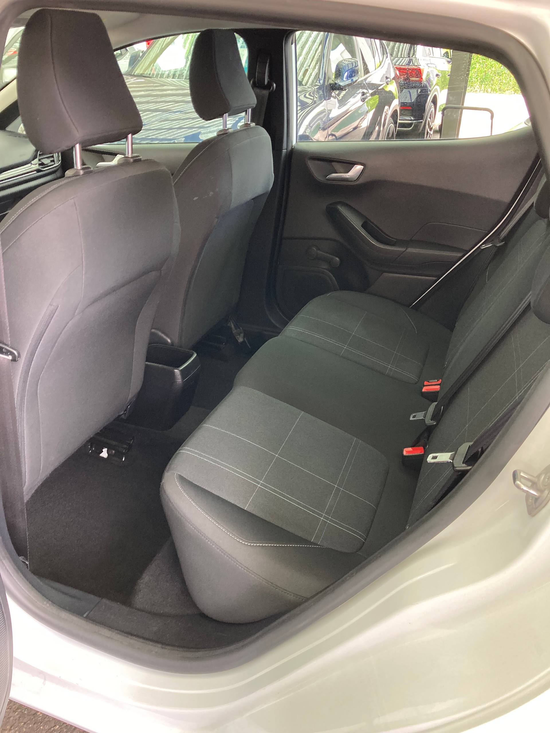 FORD Fiesta 1.0 SCTi Trend Automat-image-8