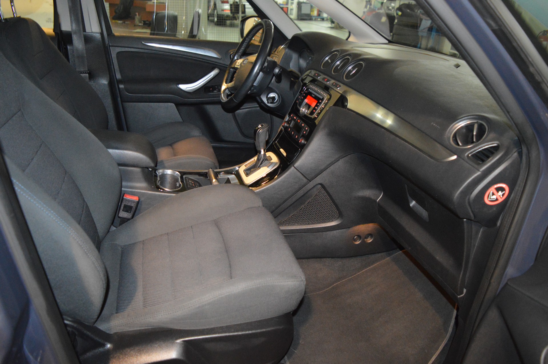 FORD S-Max 2.0 SCTi Titanium PowerShift-image-18