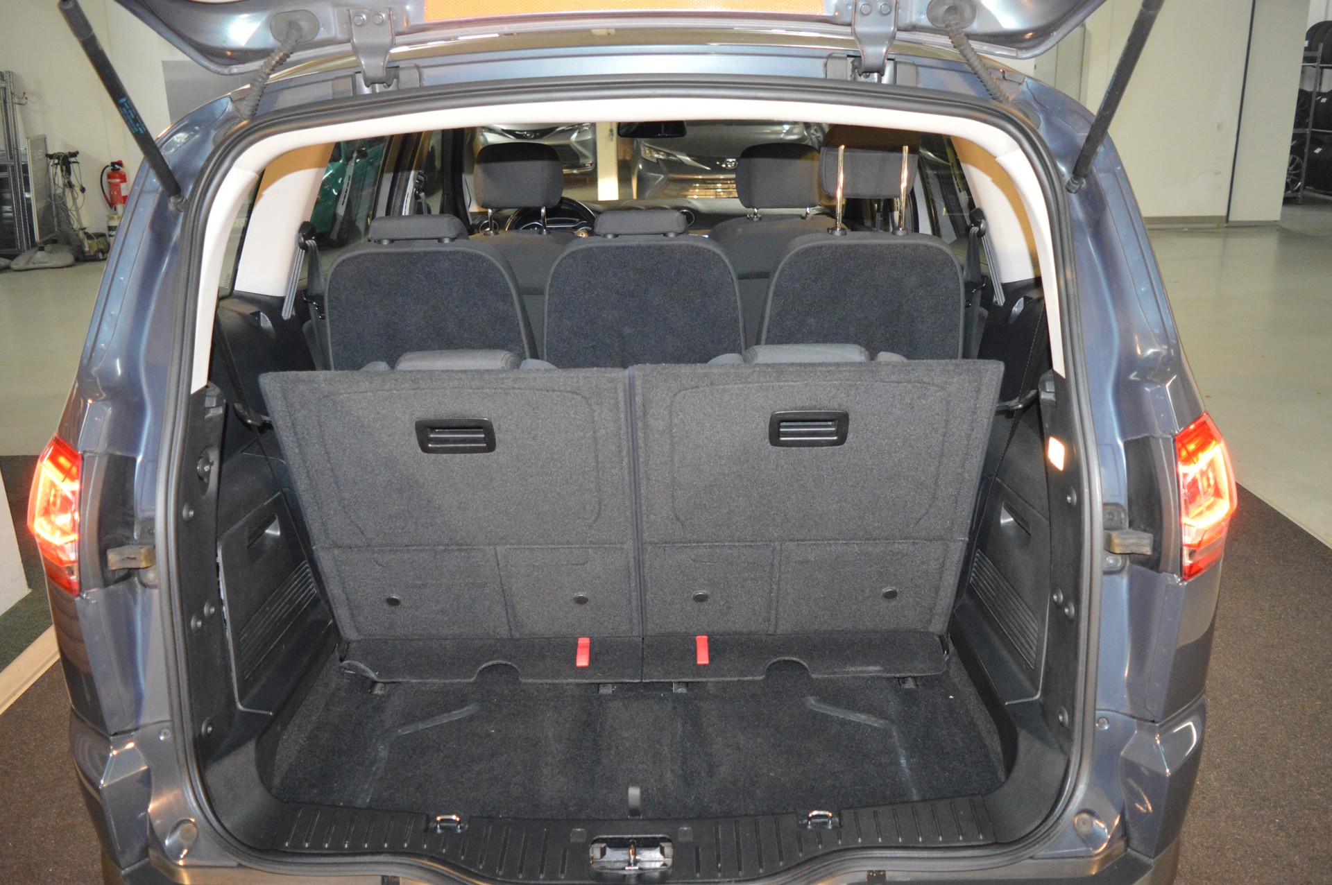FORD S-Max 2.0 SCTi Titanium PowerShift-image-12