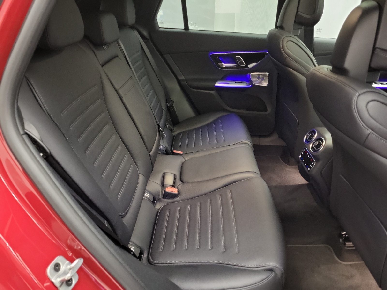 MERCEDES-BENZ GLC 400 e AMG Line 4Matic Coupé-image-9
