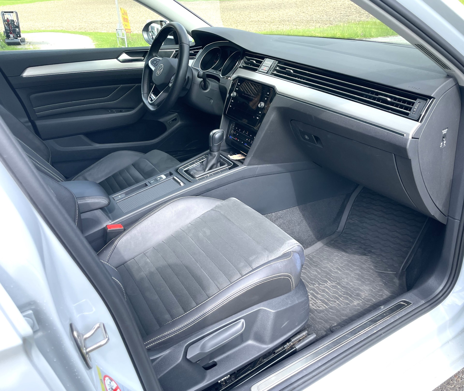 VW Passat 2.0 TDI BMT Elegance 4Motion DSG-image-7