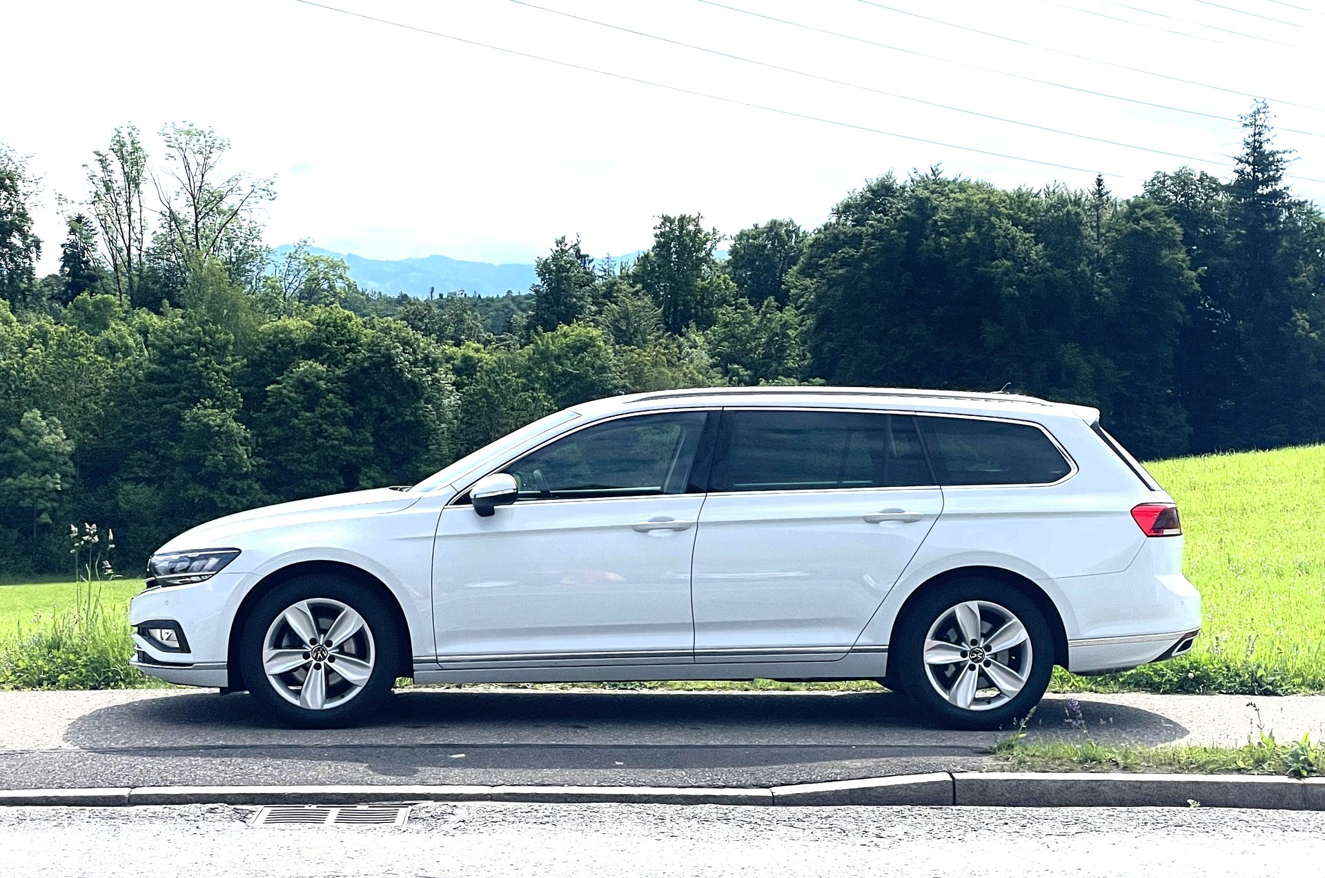 VW Passat 2.0 TDI BMT Elegance 4Motion DSG-image-1