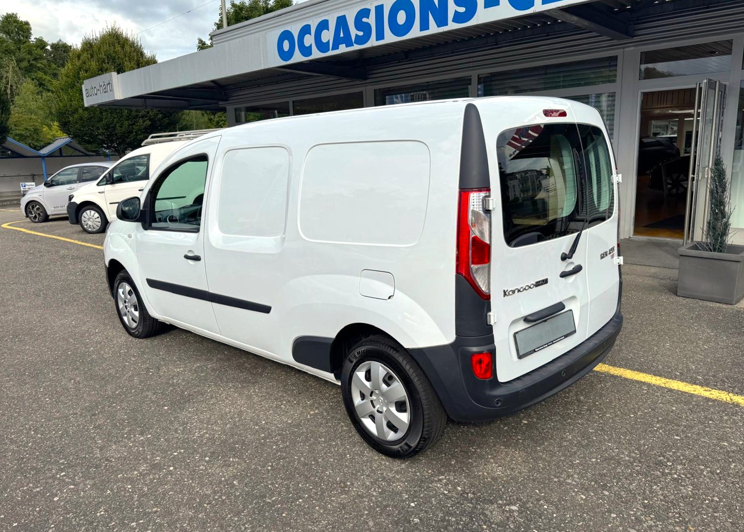RENAULT Maxi dCi115E-image-11
