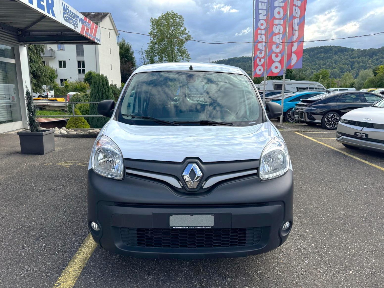 RENAULT Maxi dCi115E-image-8