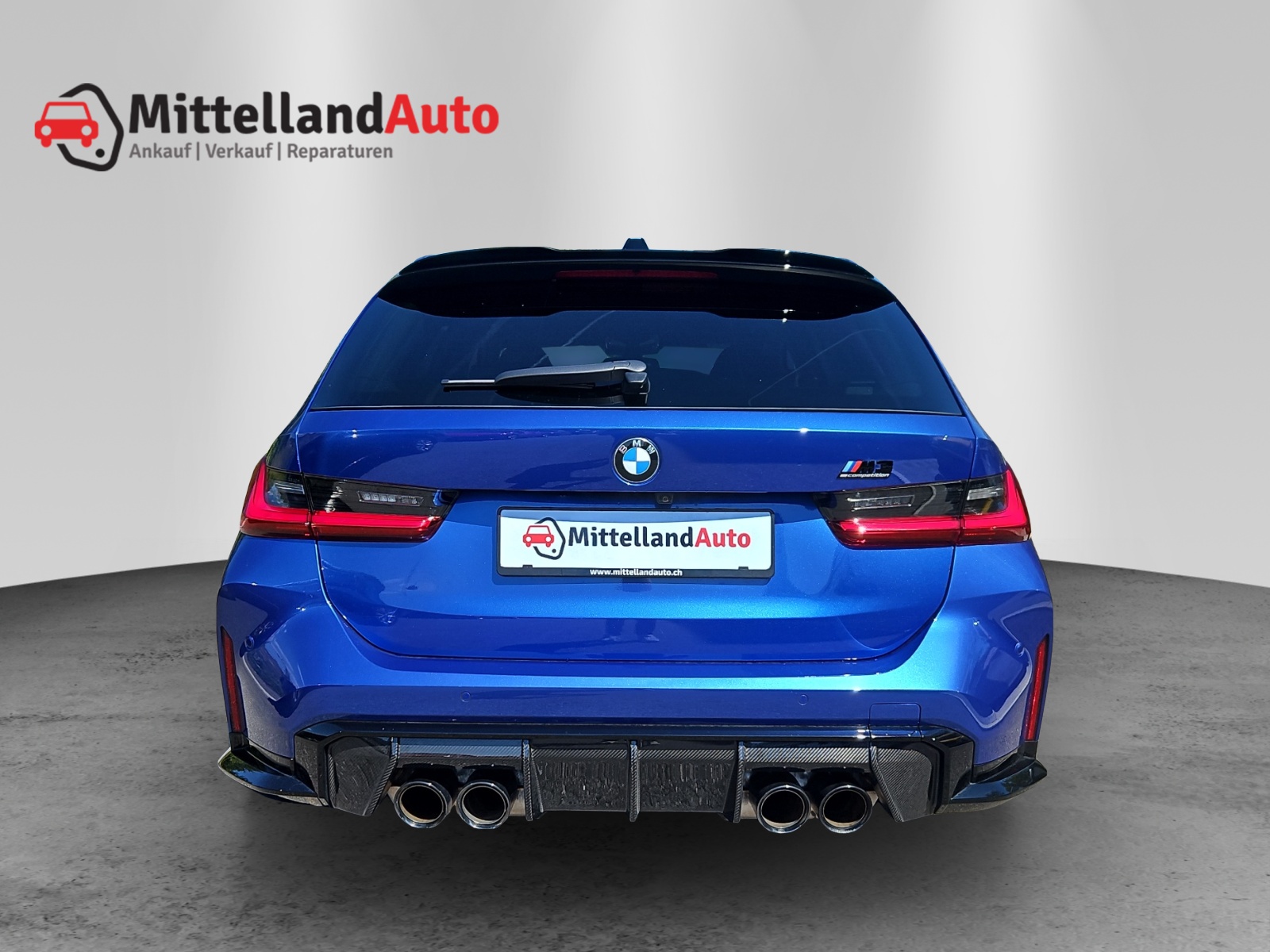 BMW M3 Touring xDrive Competition M-image-12