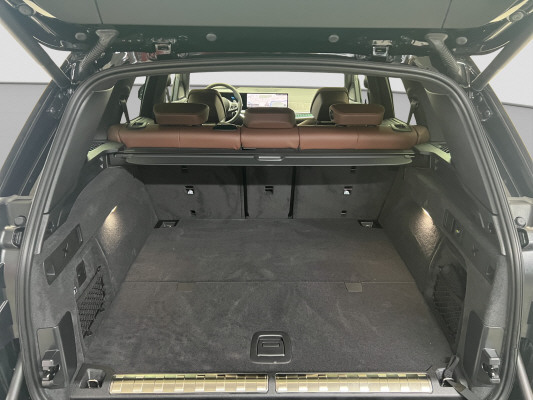BMW X5 xDr 50e M Sport Pro-image-12