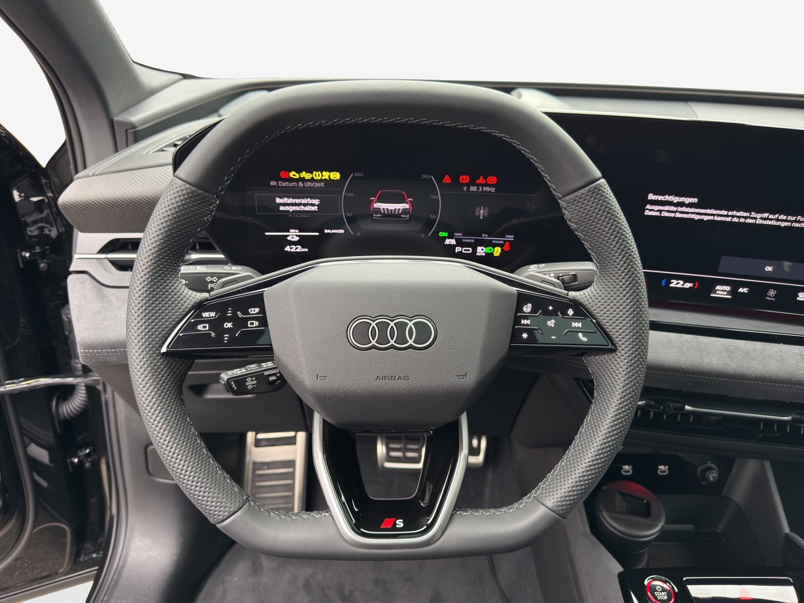 AUDI SQ6 Sportback e-tron quattro-image-9