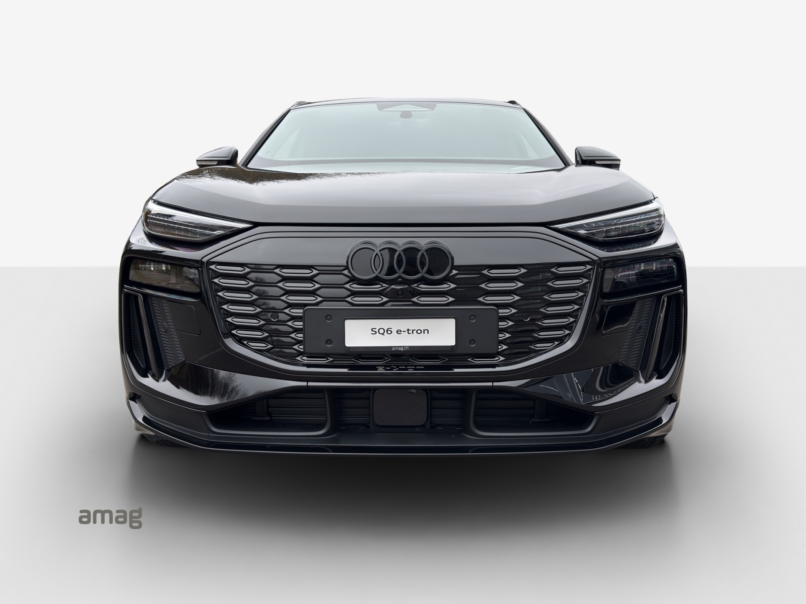 AUDI SQ6 Sportback e-tron quattro-image-6