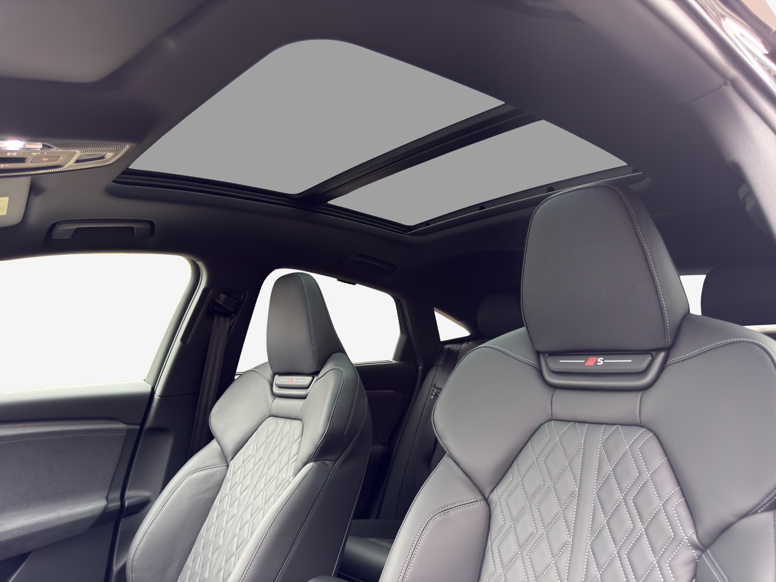 AUDI SQ6 Sportback e-tron quattro-image-15