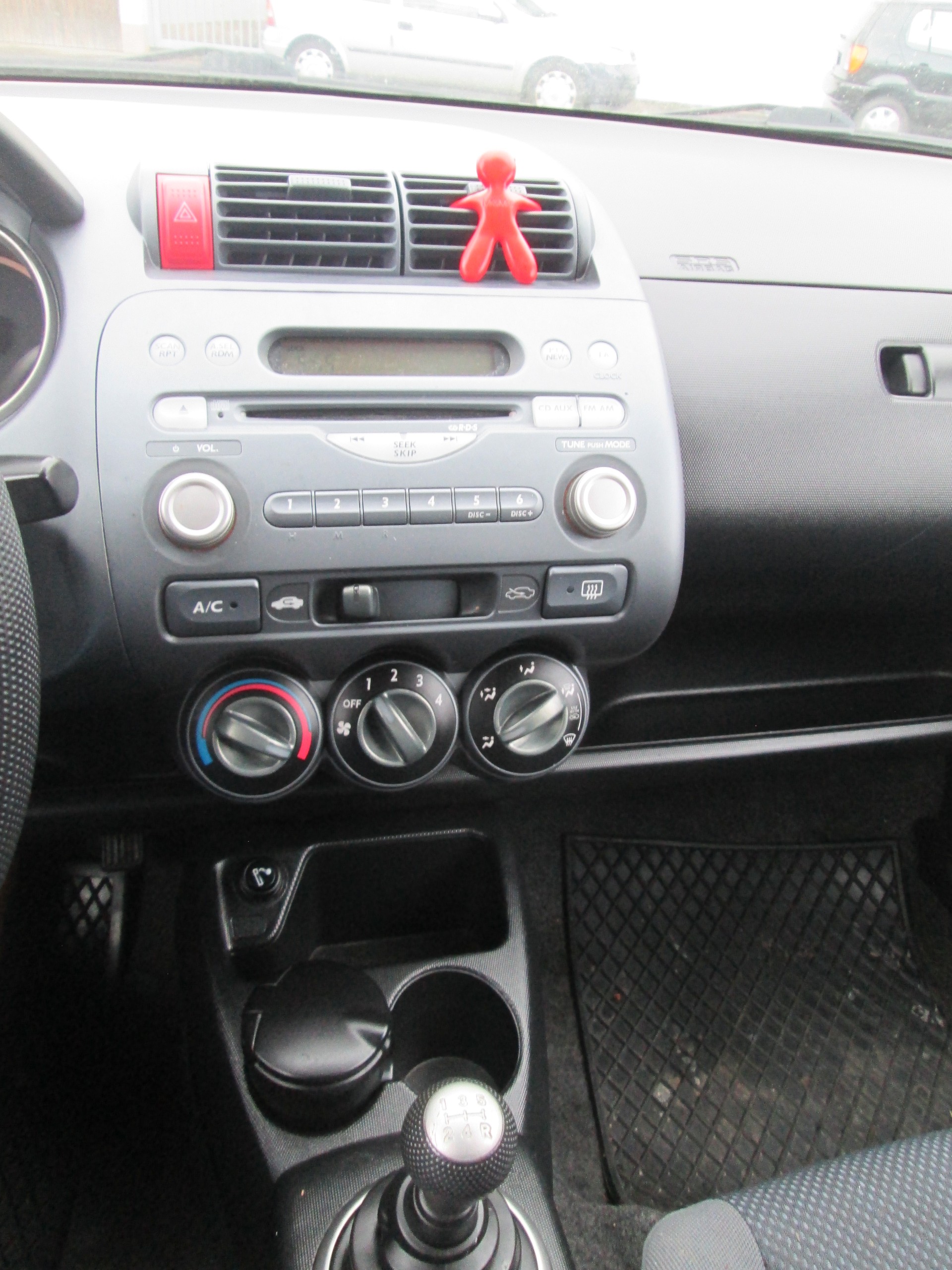 HONDA Jazz 1.4i ES-image-13