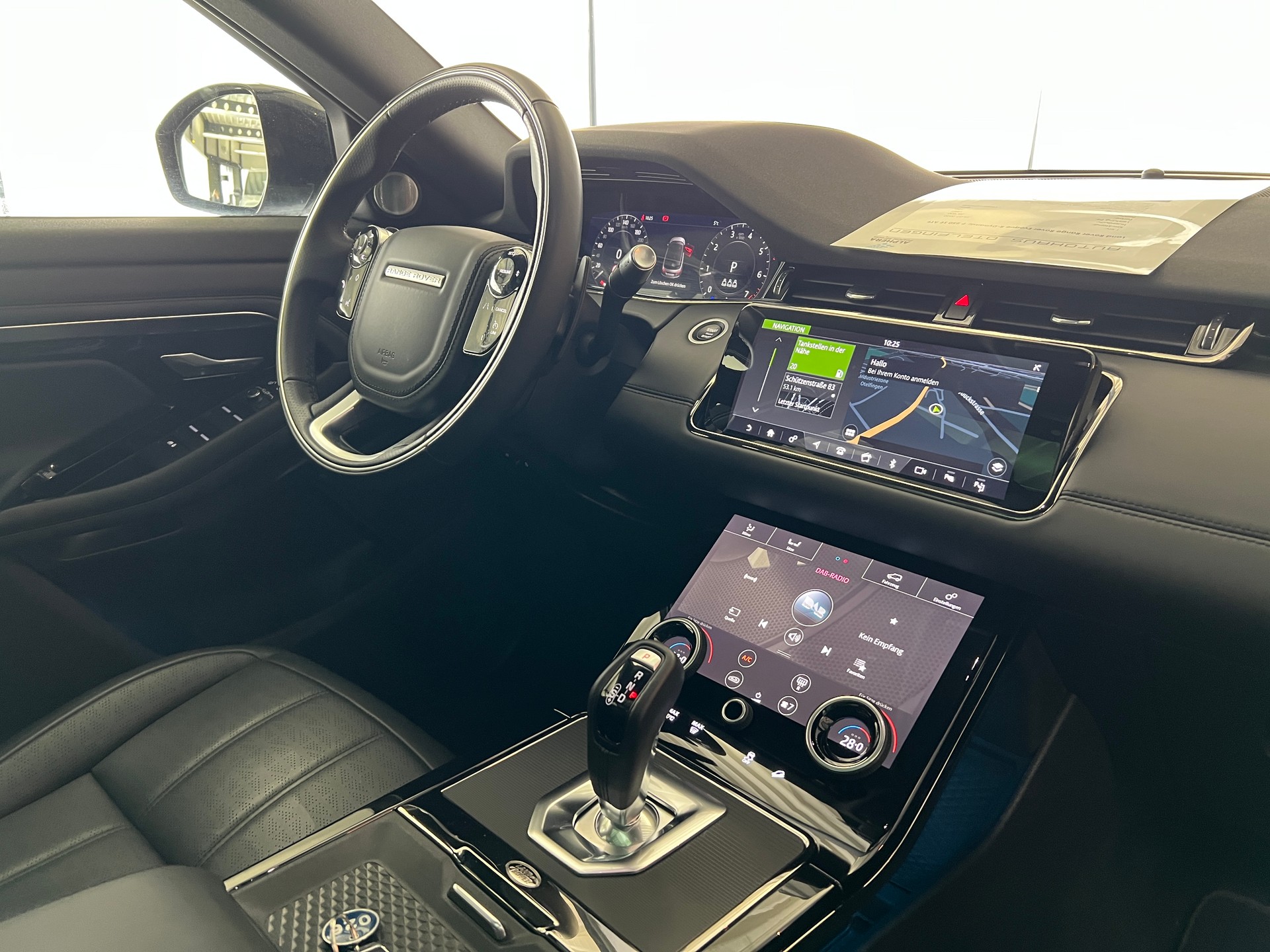 LAND ROVER Range Rover Evoque R-Dynamic P 250 SE AT9-image-23