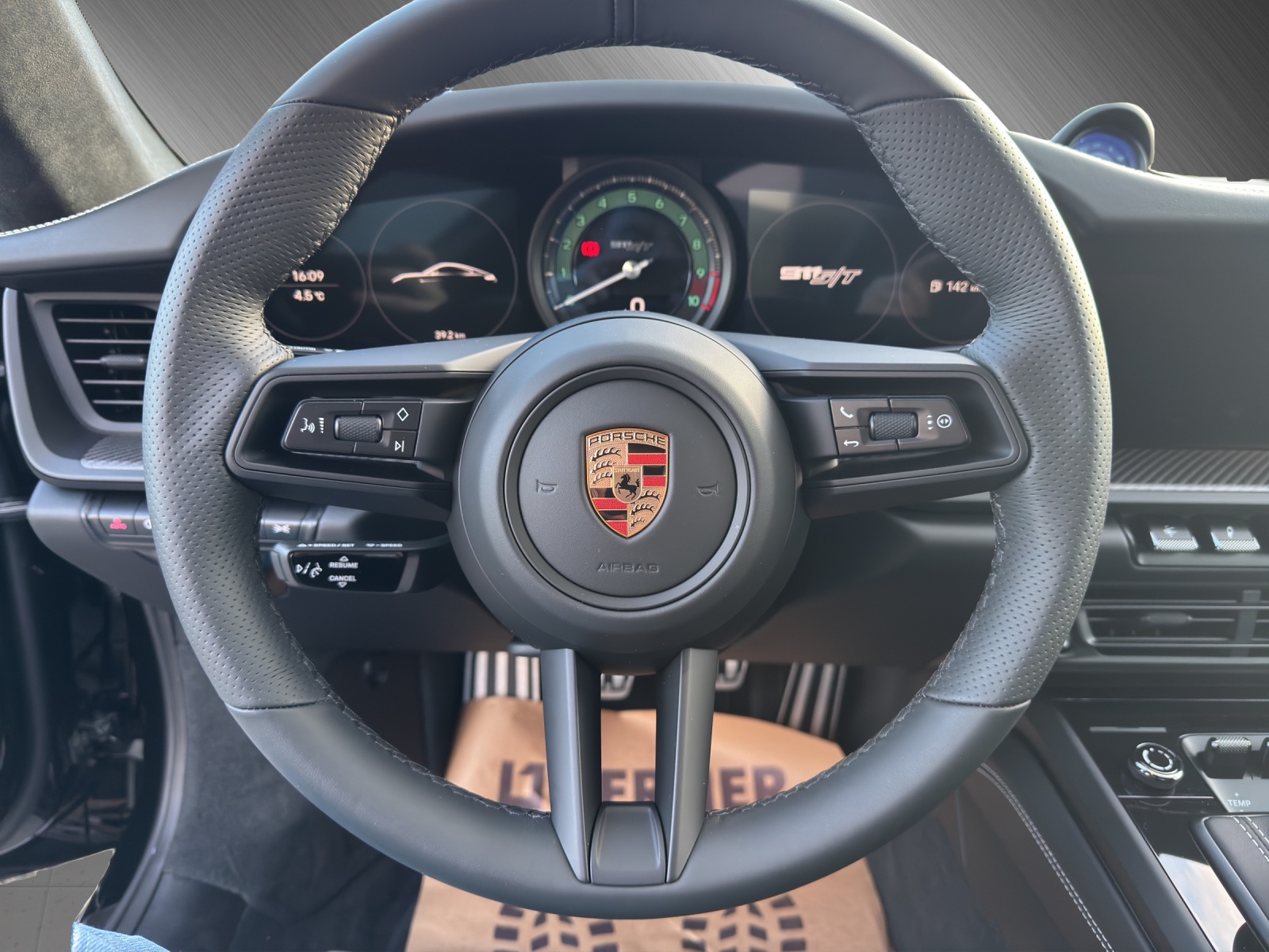PORSCHE 911 S/T-image-10