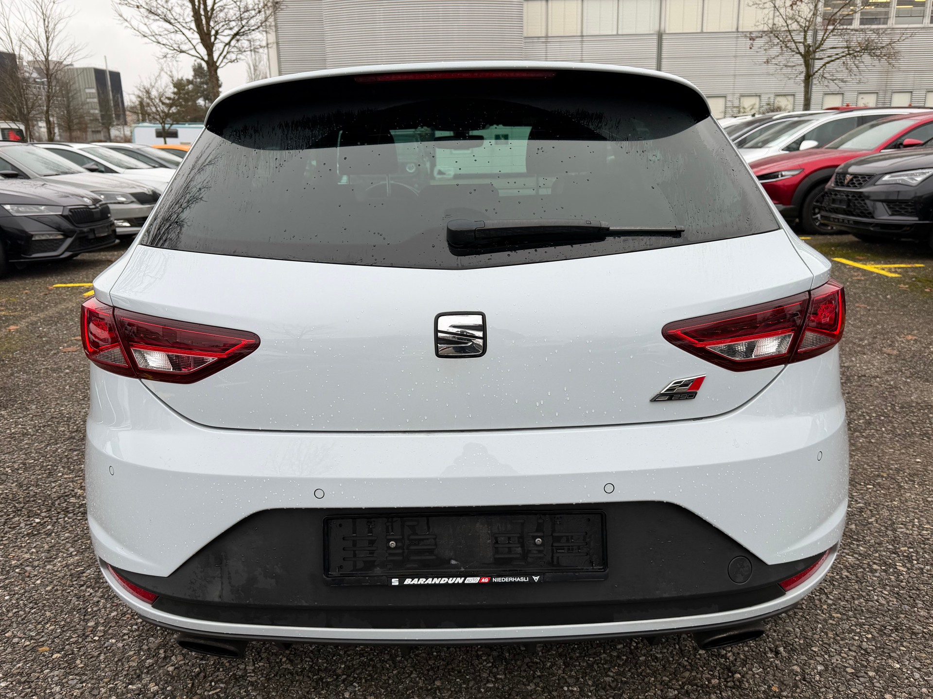 SEAT Leon 2.0 TSI Cupra 290 DSG-image-5