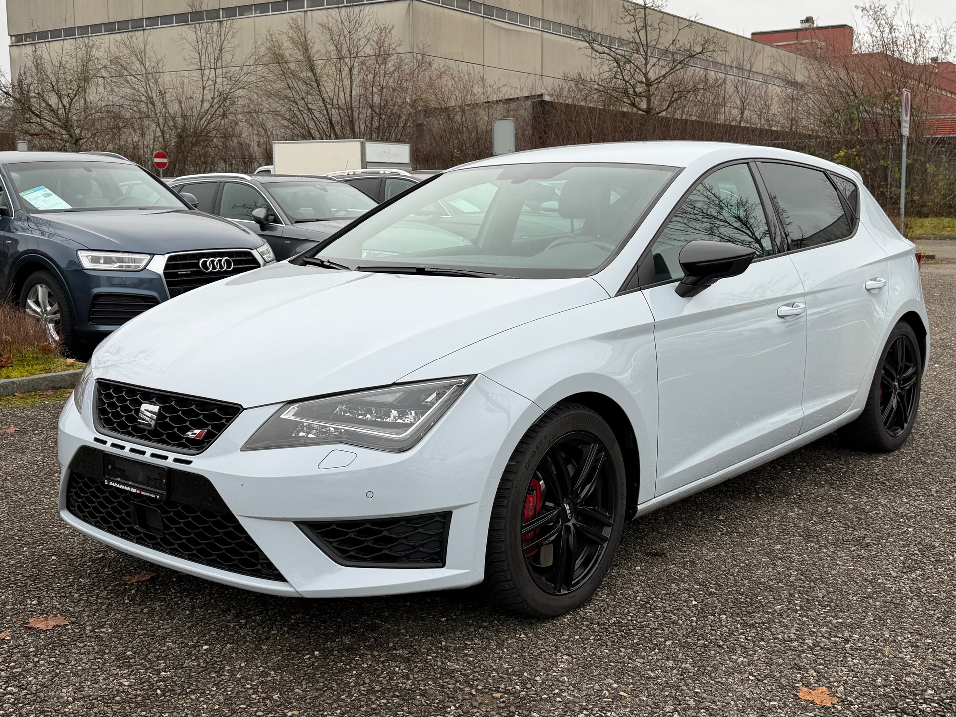 SEAT Leon 2.0 TSI Cupra 290 DSG-image-0
