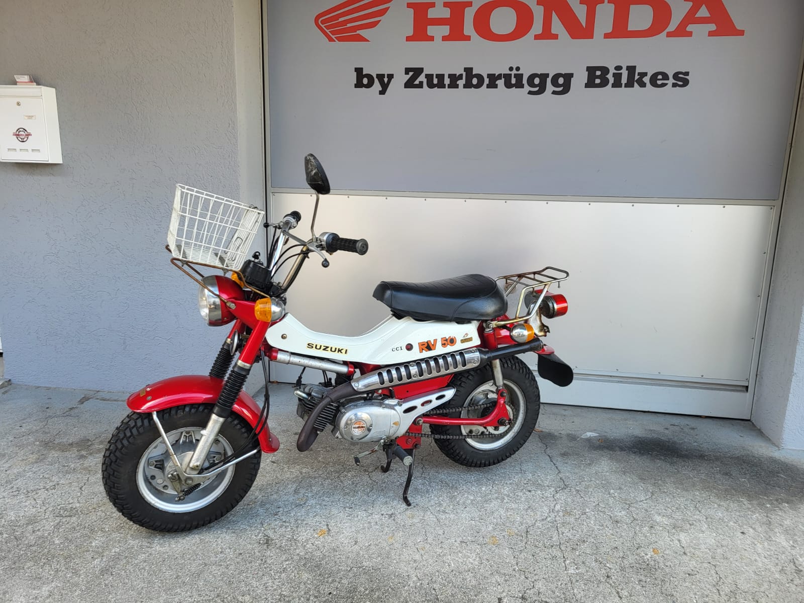 SUZUKI RV50-image-9
