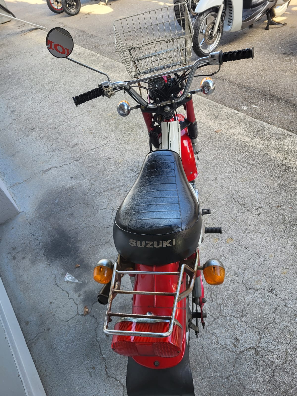 SUZUKI RV50-showroom-element-2