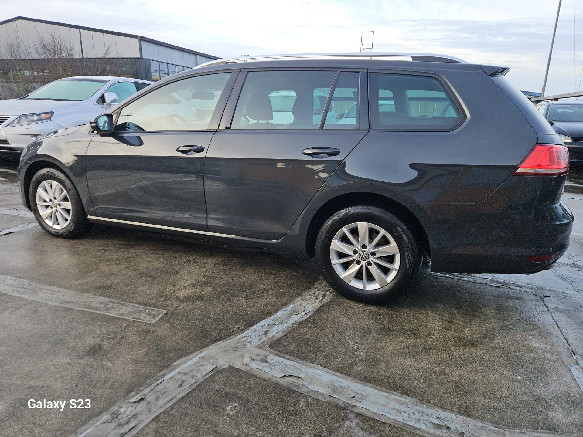 VW Golf Variant 1.6 TDI Comfortline 4Motion-showroom-element-1