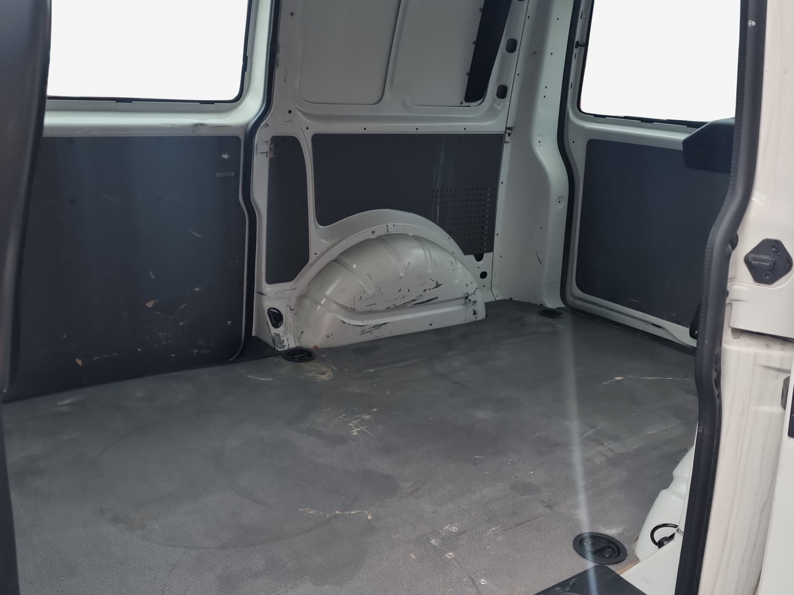 VW T6.1 2.0 TDI 4Motion-image-11
