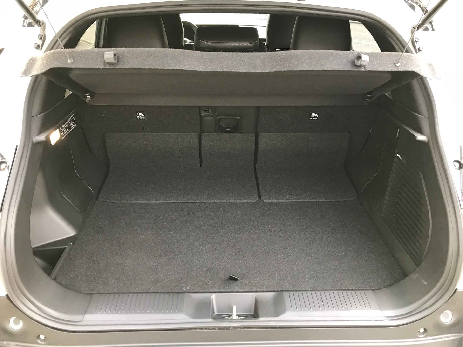 SUZUKI E-Vitara Compact Top 4x4-image-4