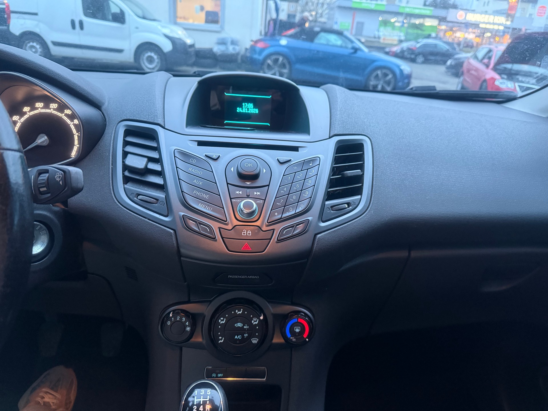 FORD Fiesta 1.0 SCTi Titanium-image-5