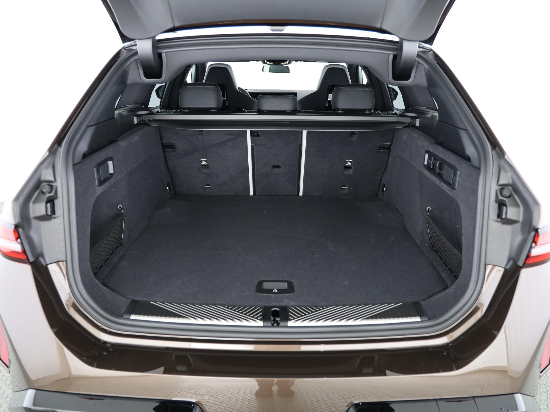 BMW M5 xDrive Touring-image-9