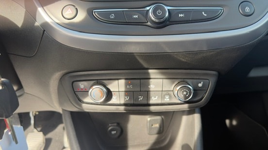 OPEL Crossland X 1.2i TP Excellence-image-13