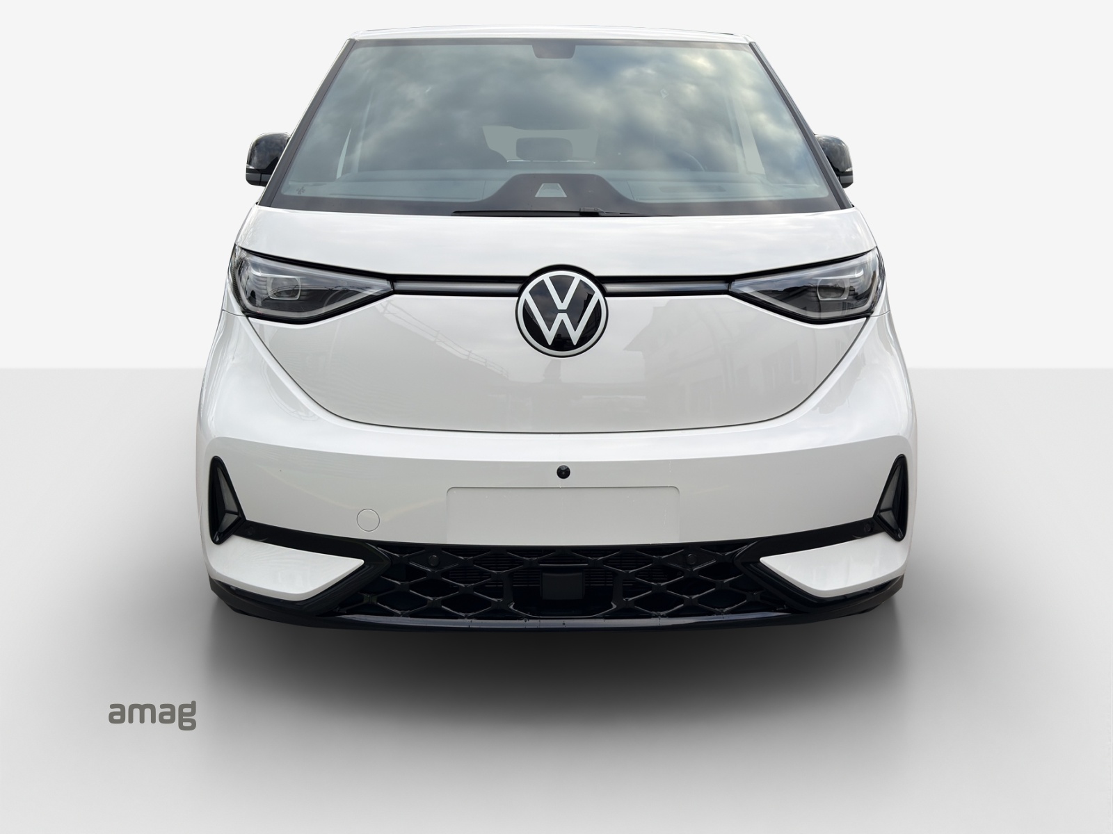 VW ID.Buzz LWB GTX 4 Motion-image-6