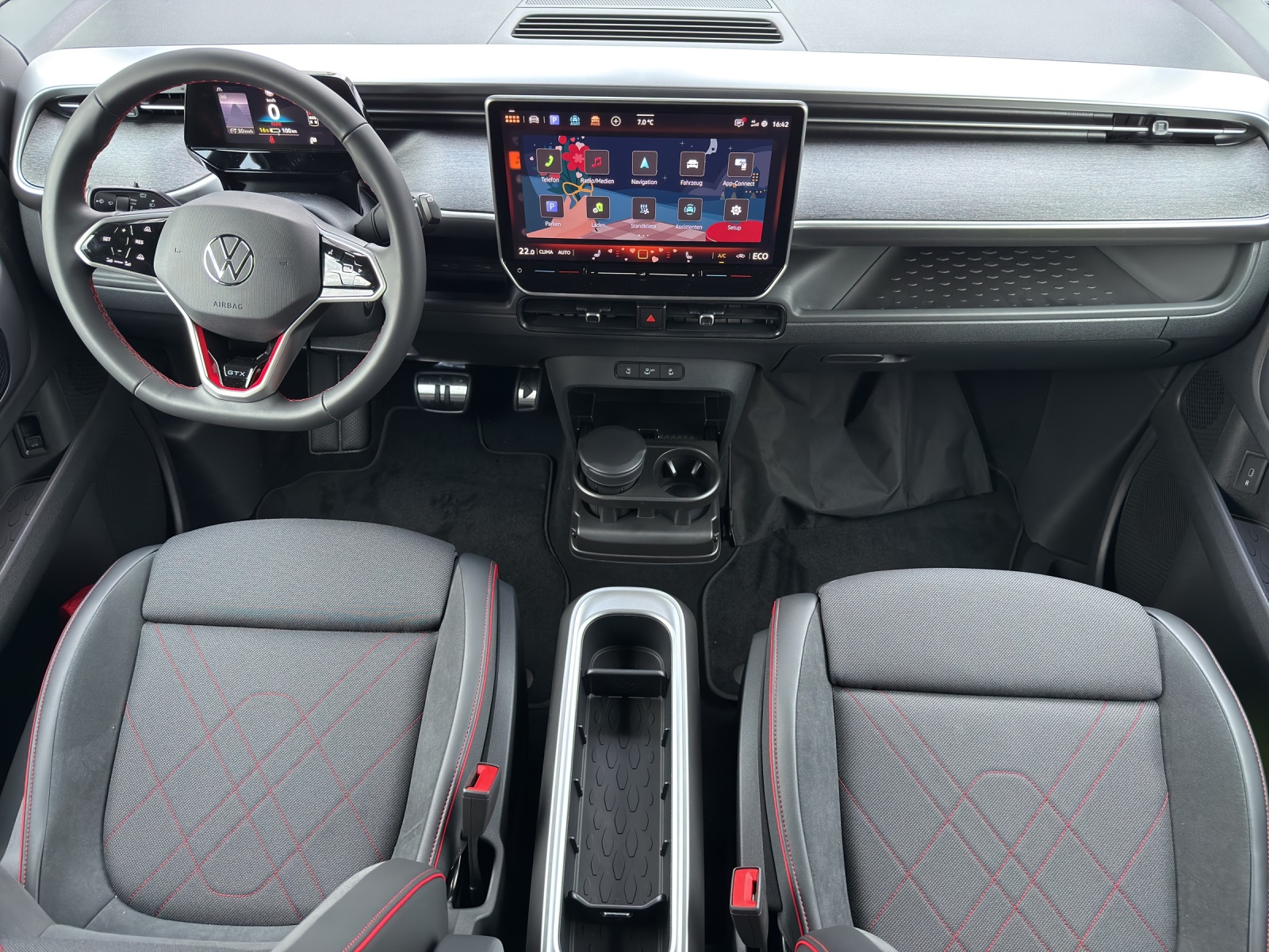 VW ID.Buzz LWB GTX 4 Motion-image-8