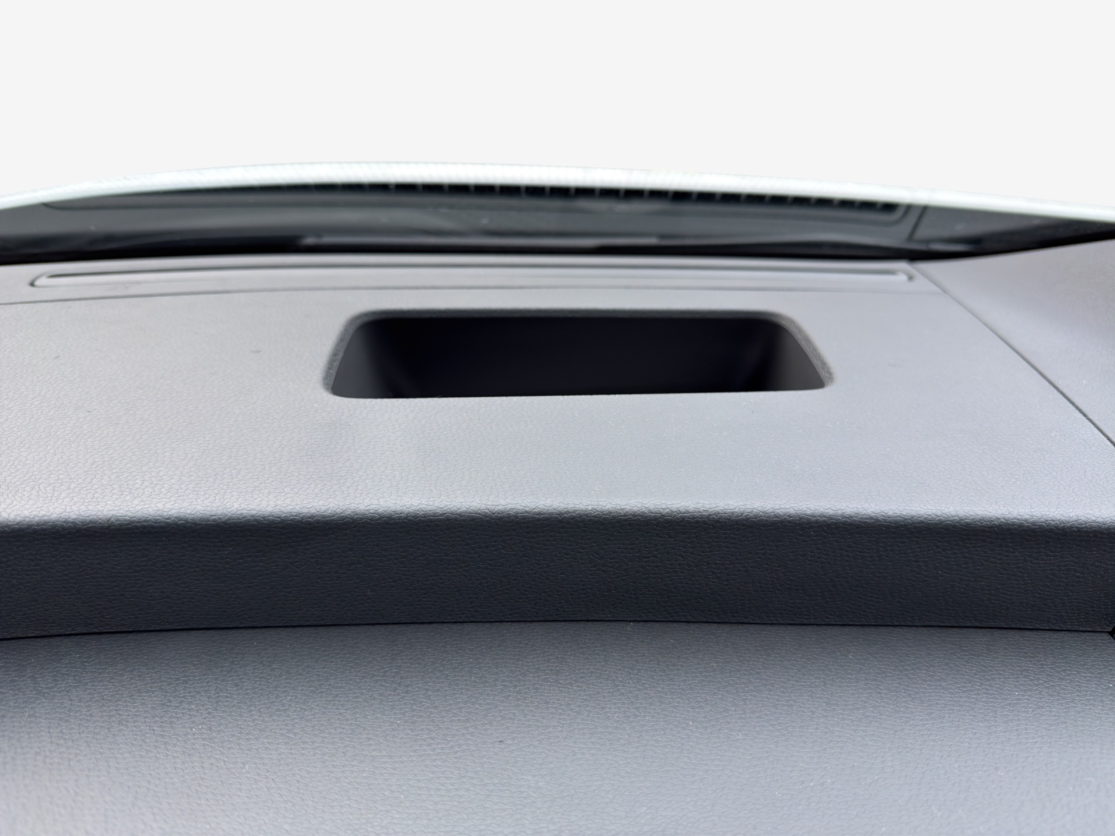 VW ID.Buzz LWB GTX 4 Motion-image-13