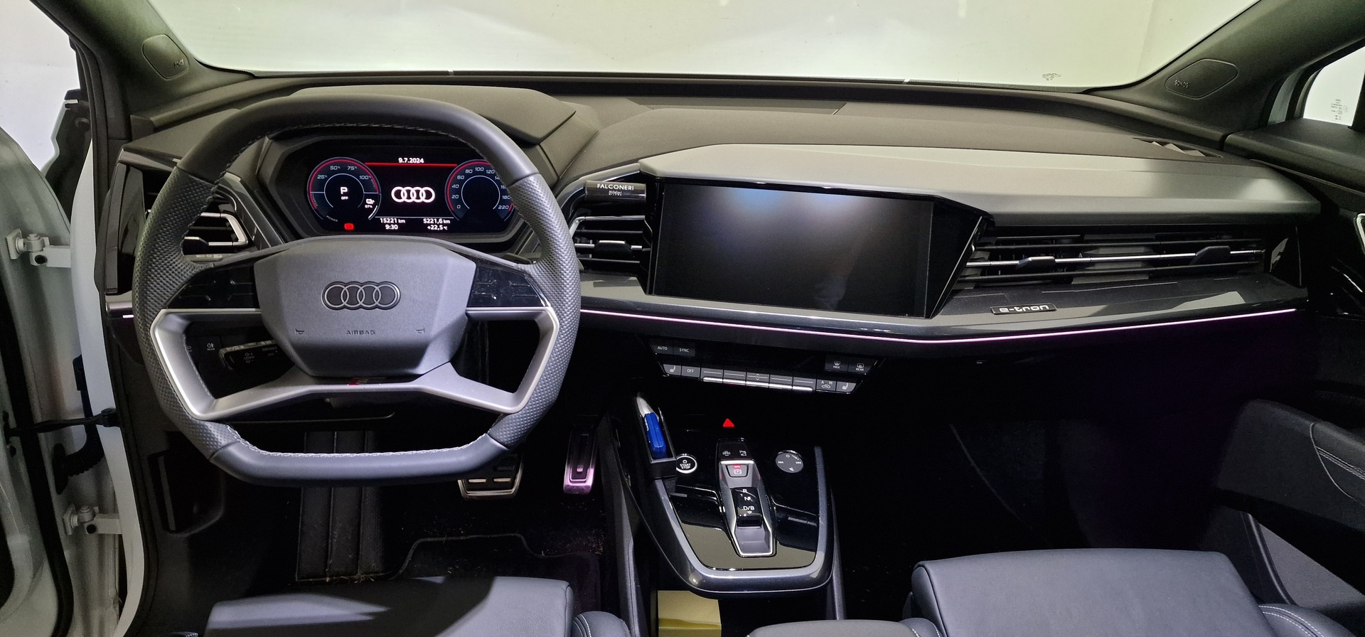 AUDI Q4 e-tron 50 quattro-image-2