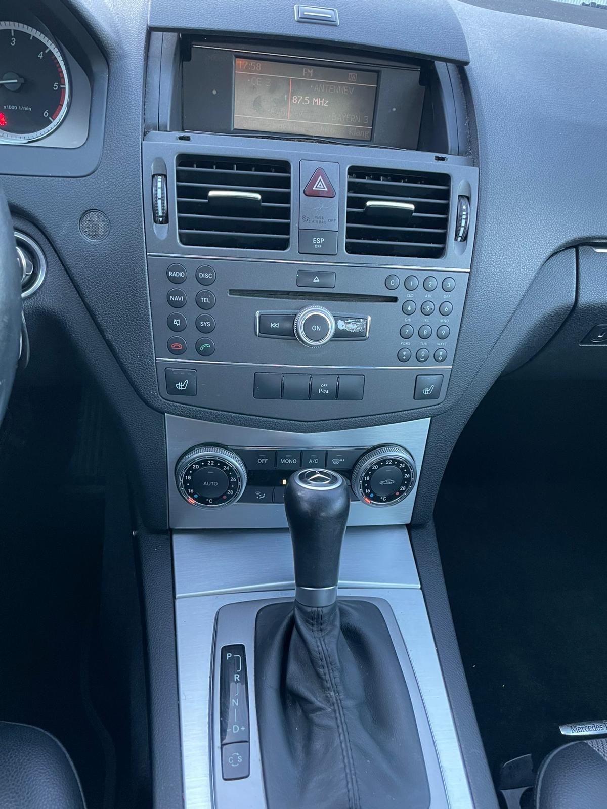 MERCEDES-BENZ C 250 CDI Blue Efficiency Avantgarde Automatic-image-12