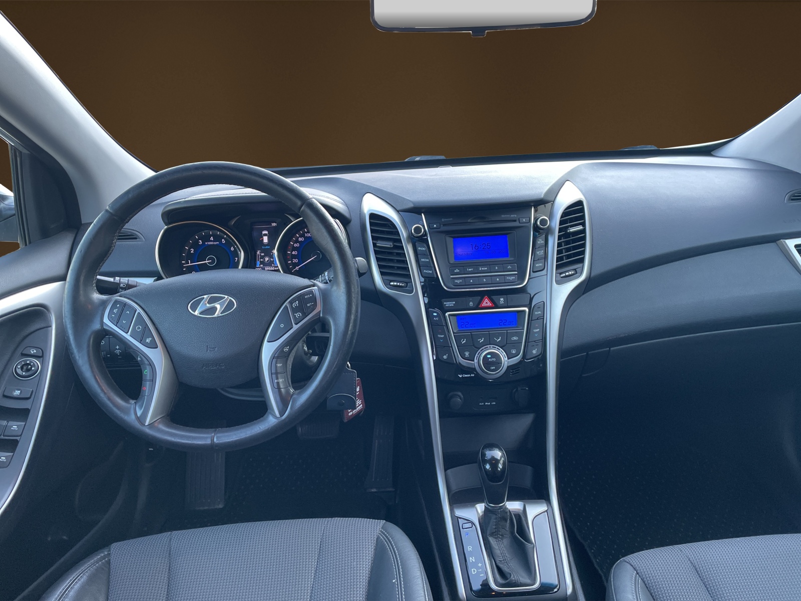 HYUNDAI i30 1.6 GDi Style-image-7