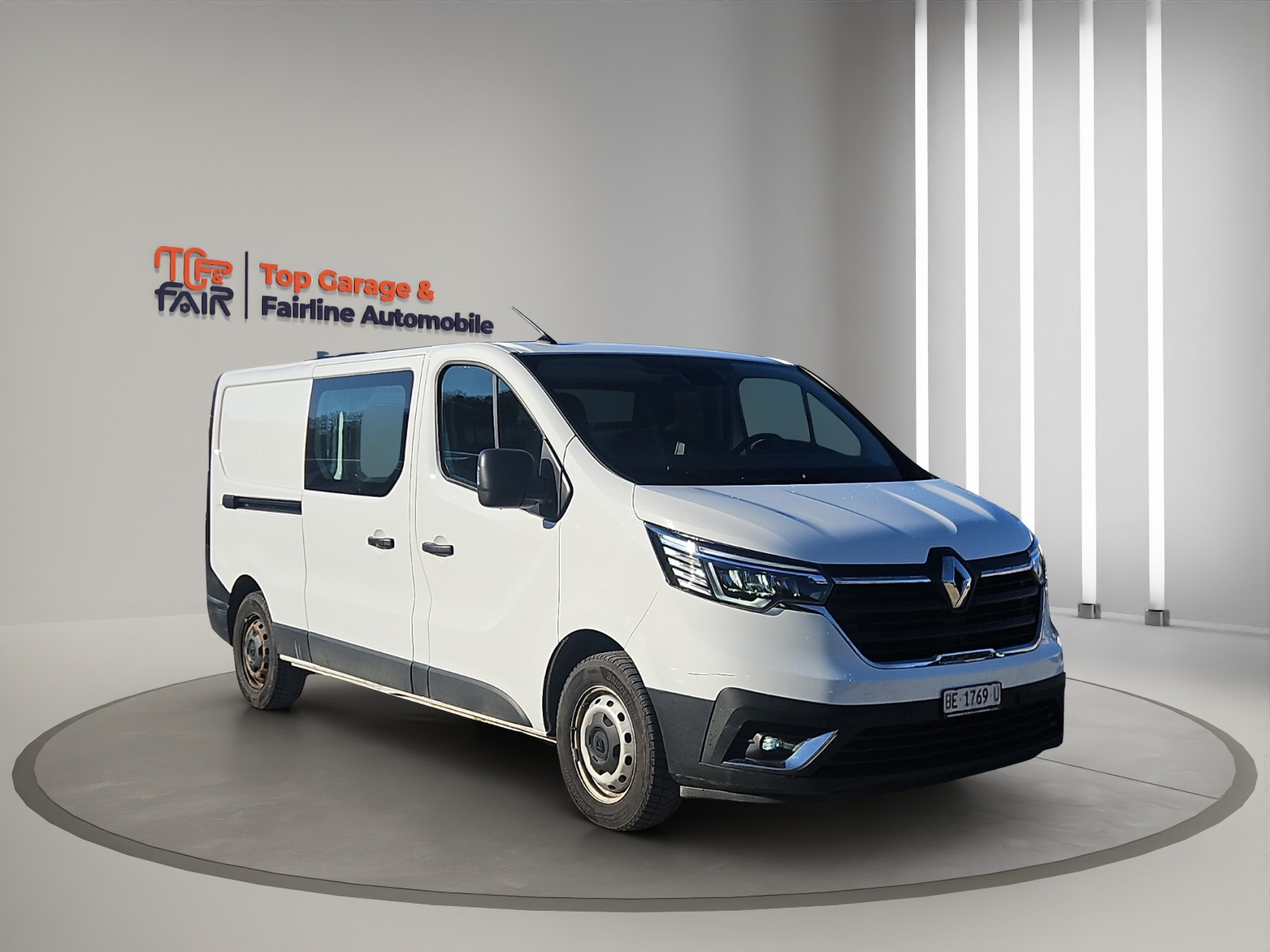 RENAULT Trafic 2.0 Blue dCi 150 Business L2H1 EDC EN-image-2