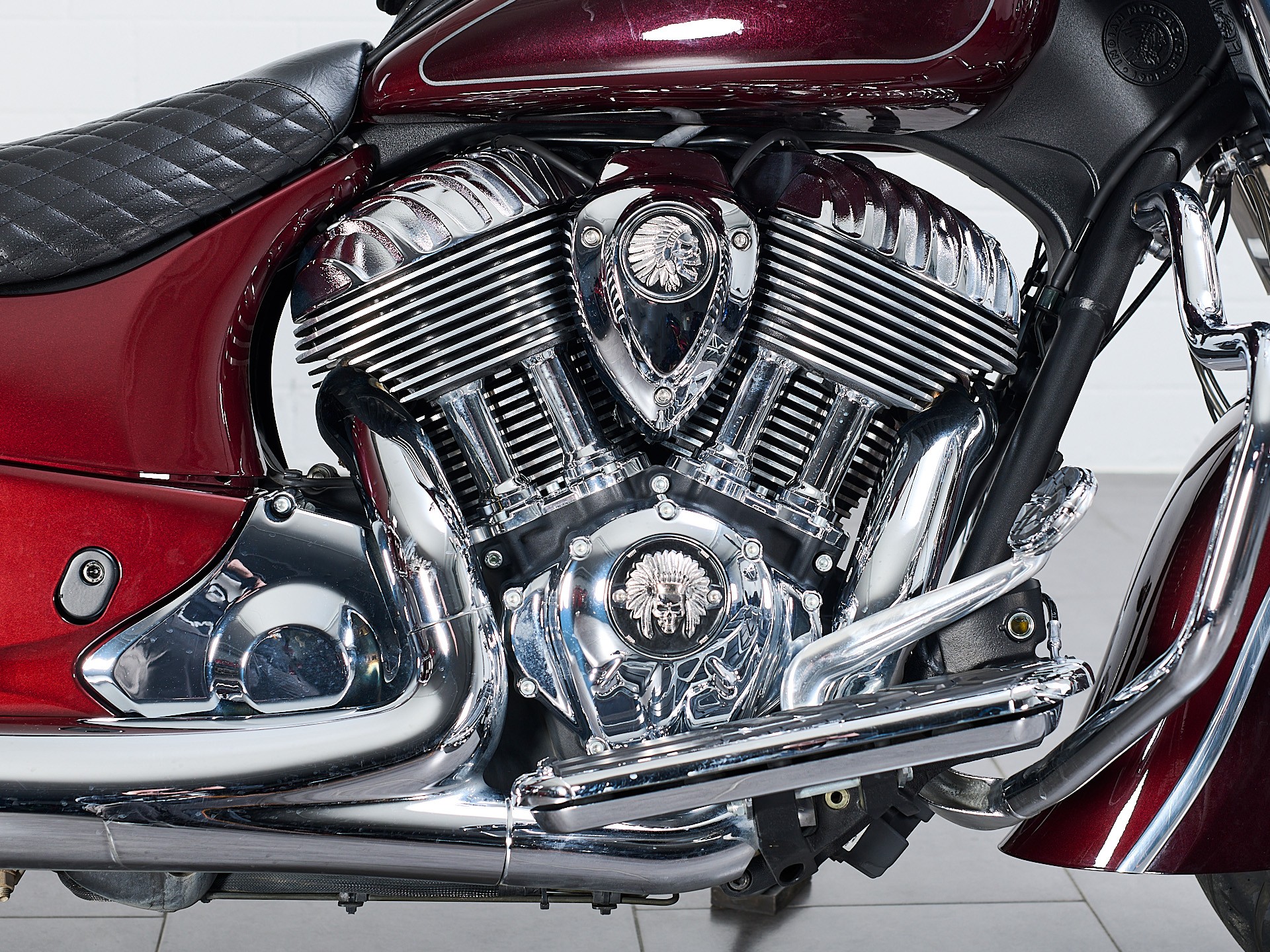 INDIAN Springfield-showroom-element-2