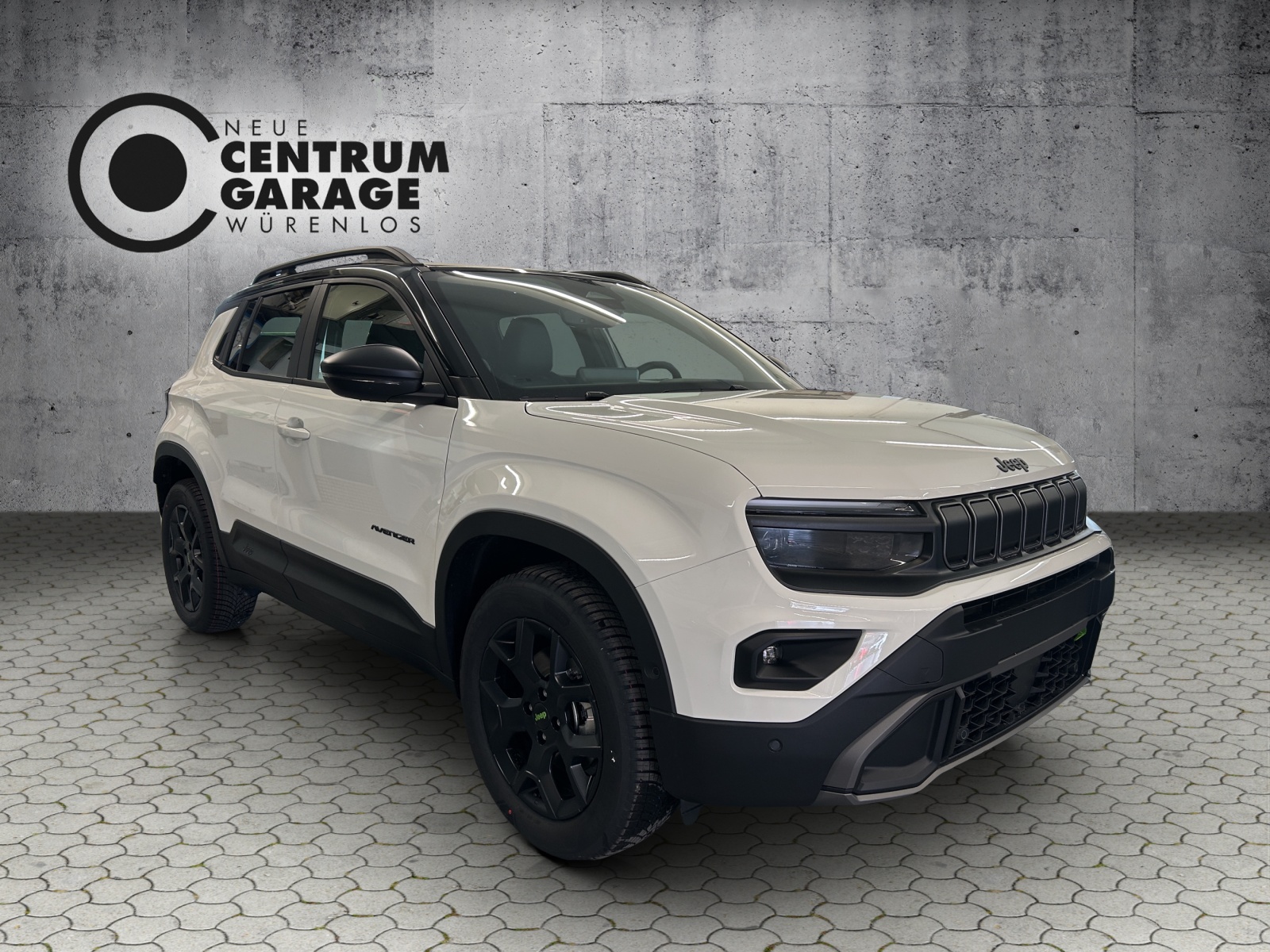 JEEP Avenger 1.2 Turbo MHEV Overland Leather 4xe-showroom-element-1