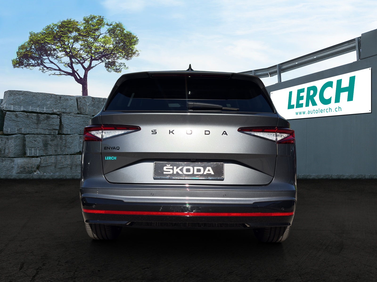 SKODA Enyaq 4x4 RS-image-4
