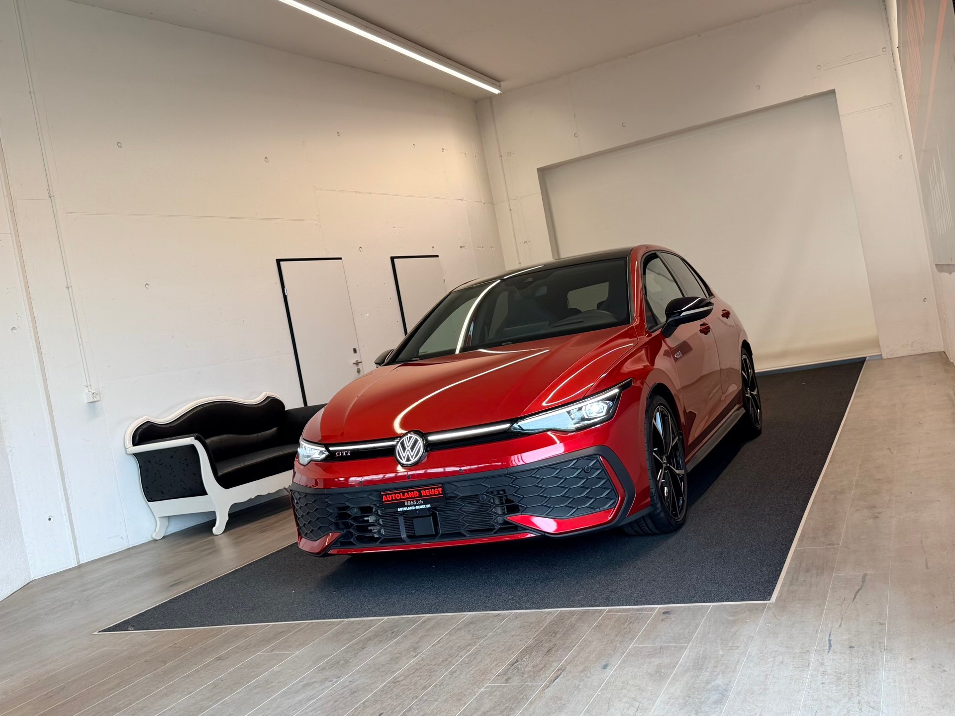VW Golf 2.0 TSI GTI DSG-image-2