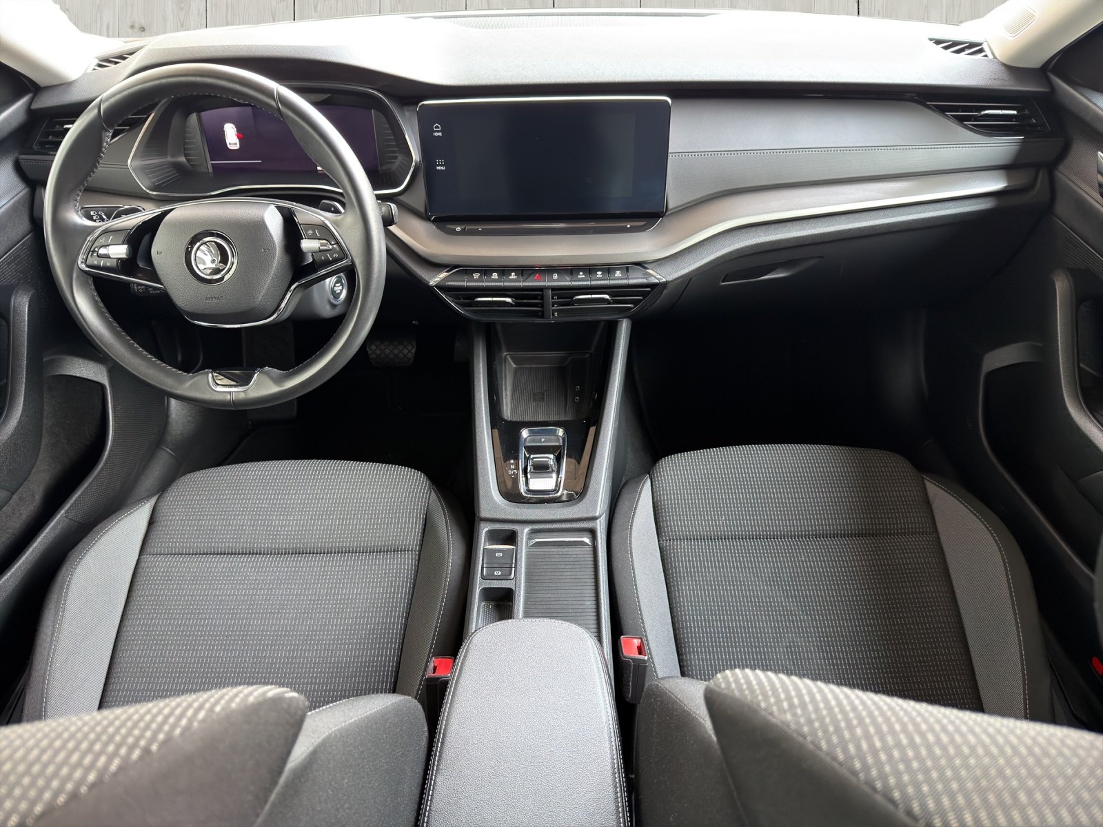 SKODA Octavia Combi 1.4 TSI PHEV DSG Style-image-8